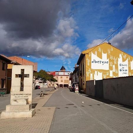 Albergue Villares De Orbigo Exterior photo